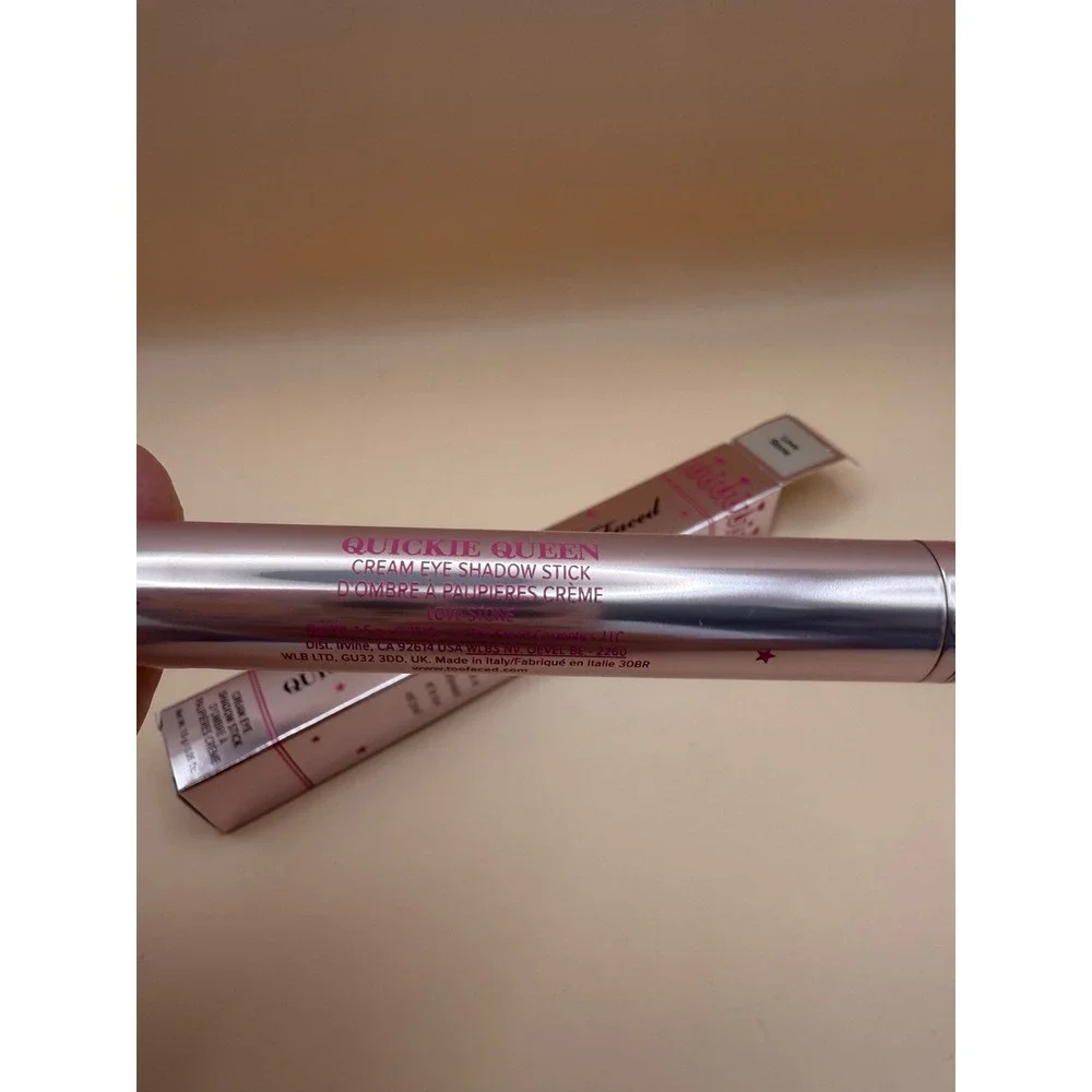 Too Faced Quickie Queen Cream Eye Shadow Stick Love Stone 1.5g New in Box